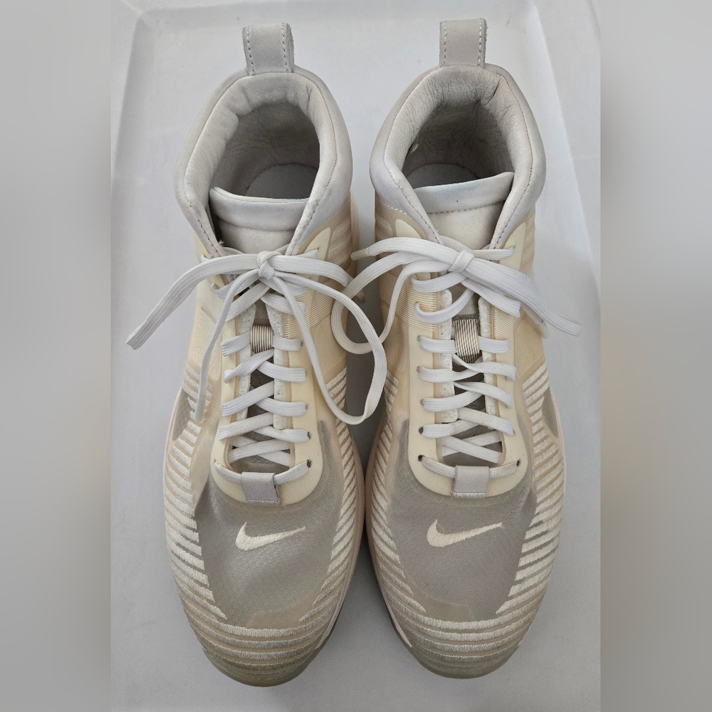 Nike Men's White and Gray Sneakers